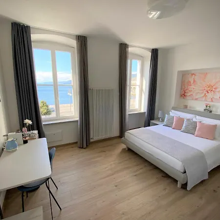 Five Flowers 4* Trieste