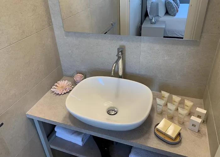 Pensionat Five Flowers 4*