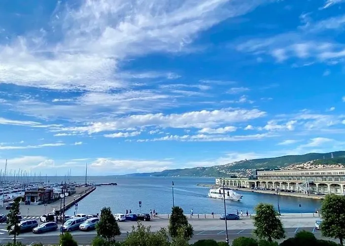 Pensionat Five Flowers Trieste